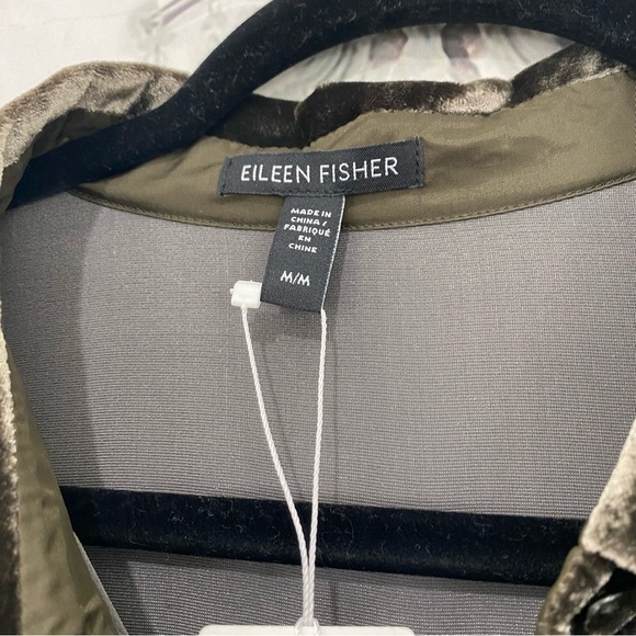 NEW Eileen Fisher Medium Long Sleeve Velvet Shirt Woodland Green Button High Low - Picture 12 of 14